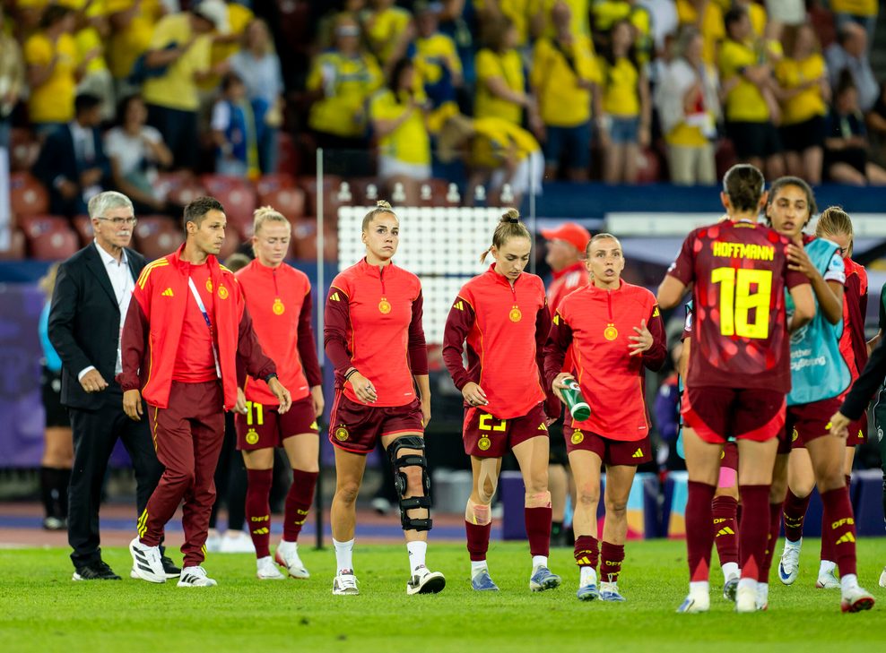 Die DFB-Frauen zeigen sich nach dem Spiel gegen Schweden enttäuscht