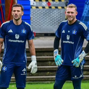 Daniel Heuer Fernandes und Daniel Peretz beim HSV-Training