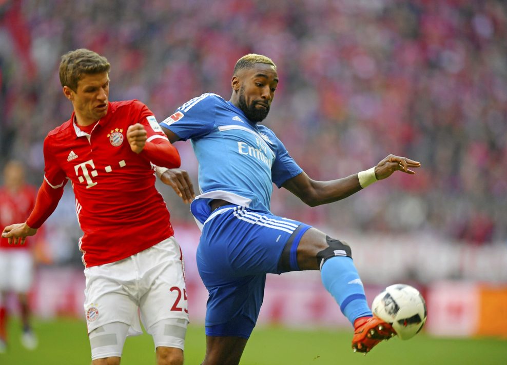 Djourou gegen Müller