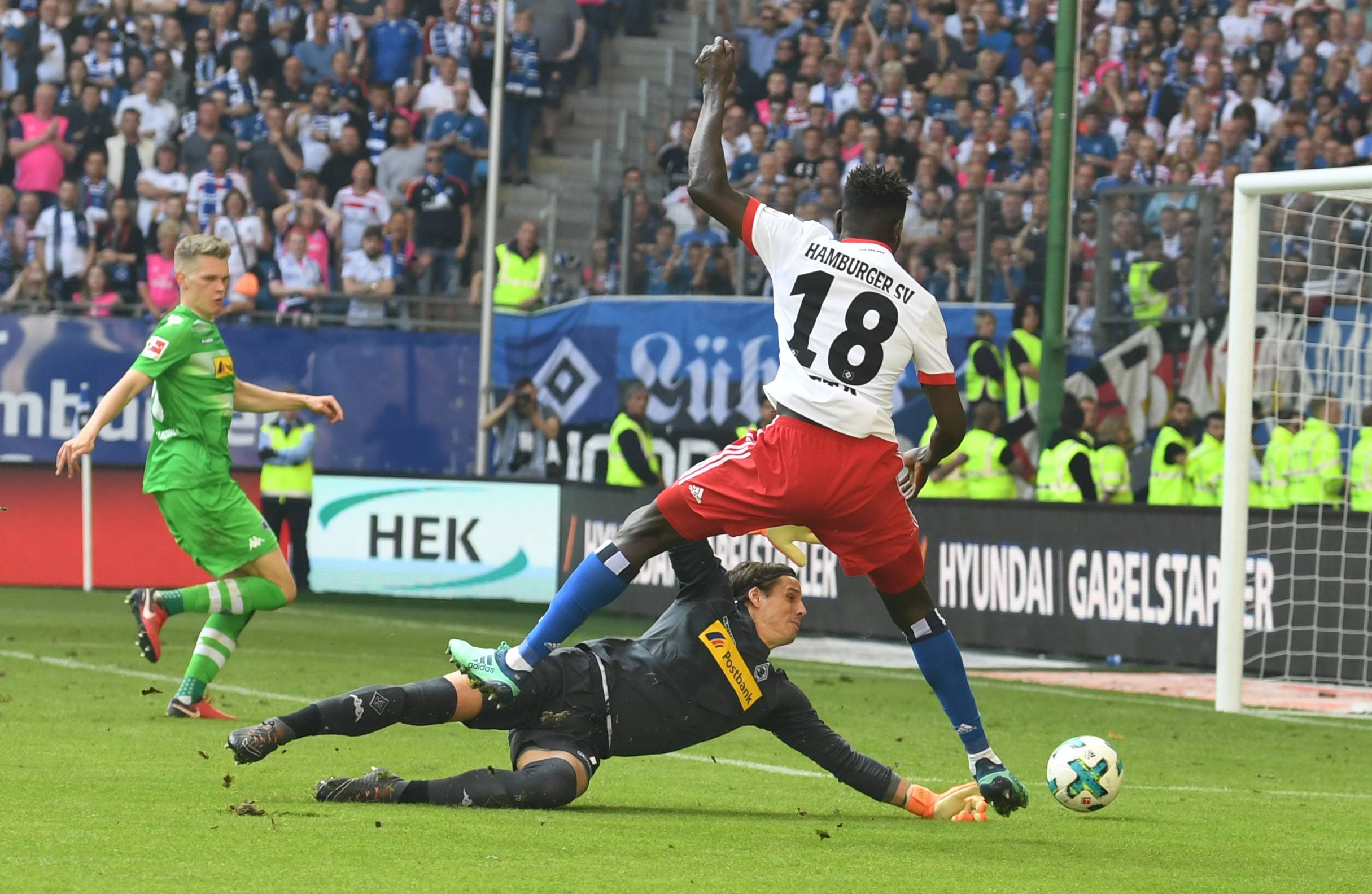 Insgesamt 16 Bundesliga-Spiele hat Bakery Jatta schon für den HSV gemacht, auch beim bislang letzten Erstliga-Auftritt der Hamburger gegen Mönchengladbach war er dabei.