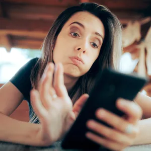 Als Frau hat man auf Online-Dating-Plattformen heutzutage keinen Spaß mehr (Symbolbild)