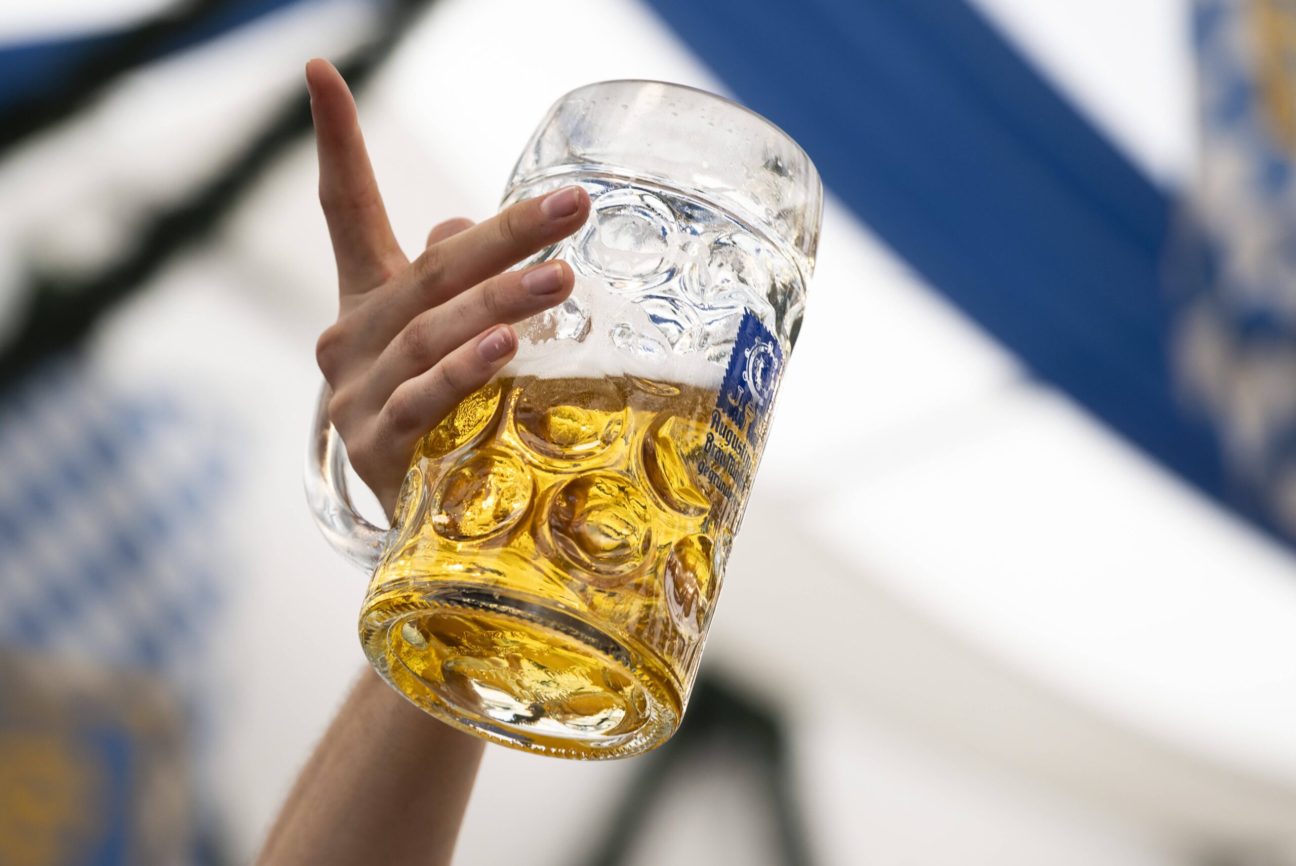 gefüllter Bierkrug
