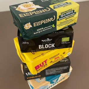 Stapel veganer Butter