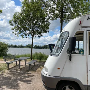 Wohnmobilstellplatz am Schiffsanleger in Geesthacht