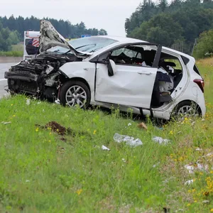 Überschlagener Kleinwagen
