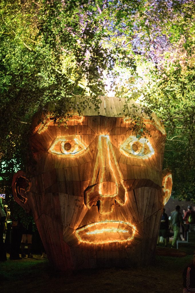 Das Holz-Kunstwerk „Anna of Green“