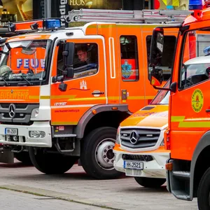 Gasautritt auf Baustelle in Rothenburgsort – Großeinsatz der Feuerwehr