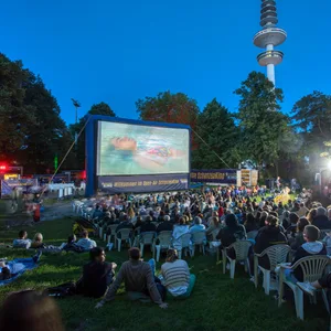 Das Schanzenkino im Park