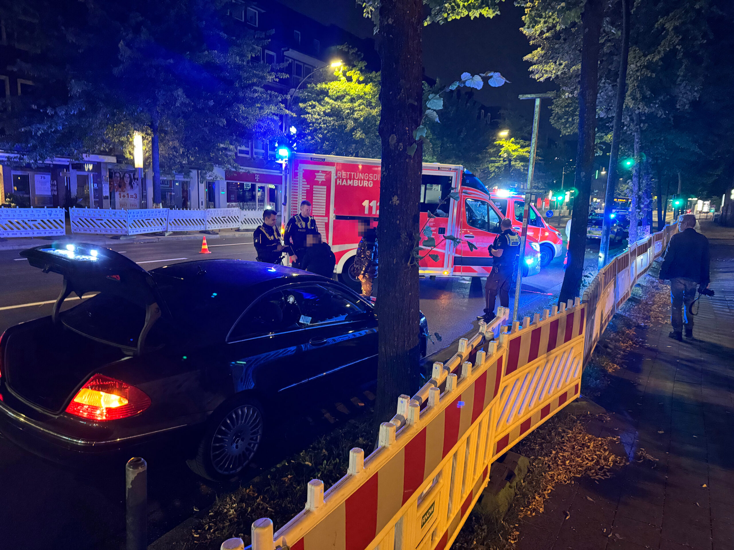Am Mittwochabend wurde die Polizei in die Wandsbeker Markstraße gerufen.