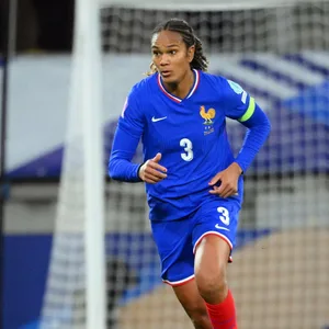 Wendie Renard im Trikot der equipedefrance