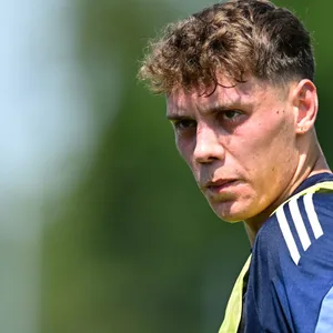 Nicolai Remberg beim HSV-Training