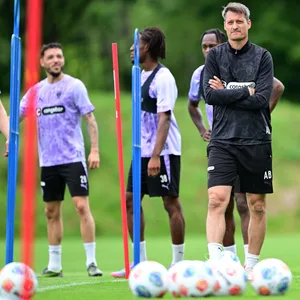 Alexander Blessin beim ersten Training 2025/26
