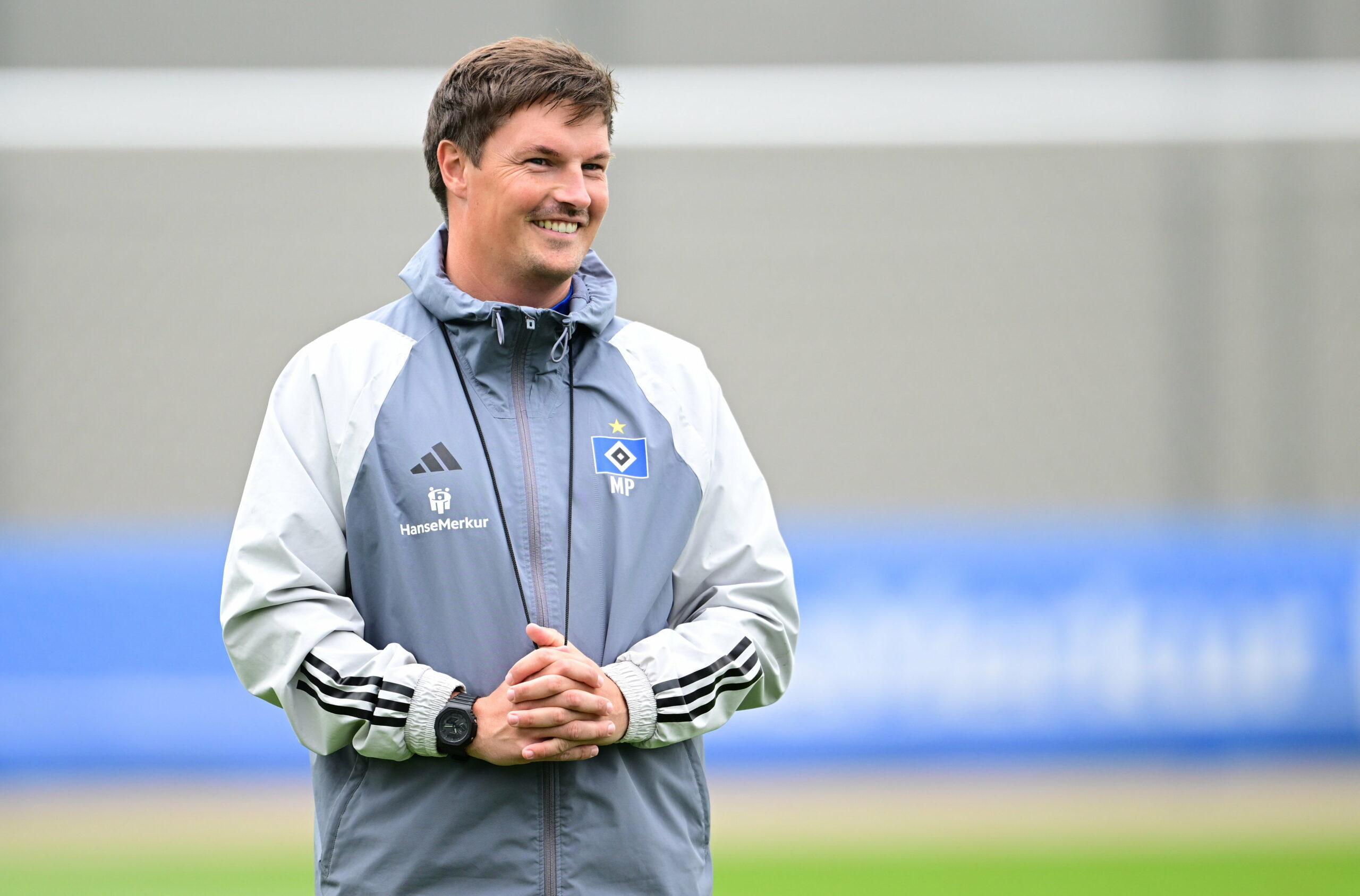 HSV-Trainer Merlin Polzin ist mit der Vorbereitung auf die Bundesliga-Saison bislang zufrieden.