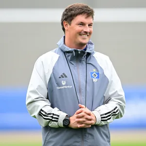 HSV-Trainer Merlin Polzin ist mit der Vorbereitung auf die Bundesliga-Saison bislang zufrieden.