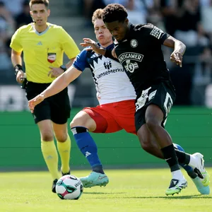 HSV-Neuzugang Nicolai Remberg beim Testspiel in Graz