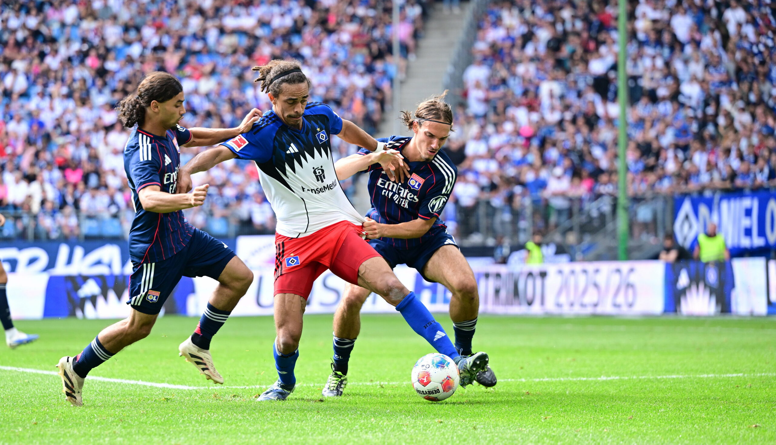 Yussuf Poulsen bei seinem HSV-Debüt