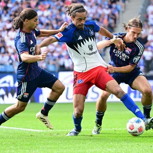 Yussuf Poulsen bei seinem HSV-Debüt