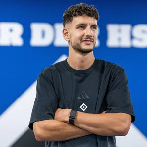 Daniel Elfadli hat mit dem HSV in der Bundesliga viel vor.