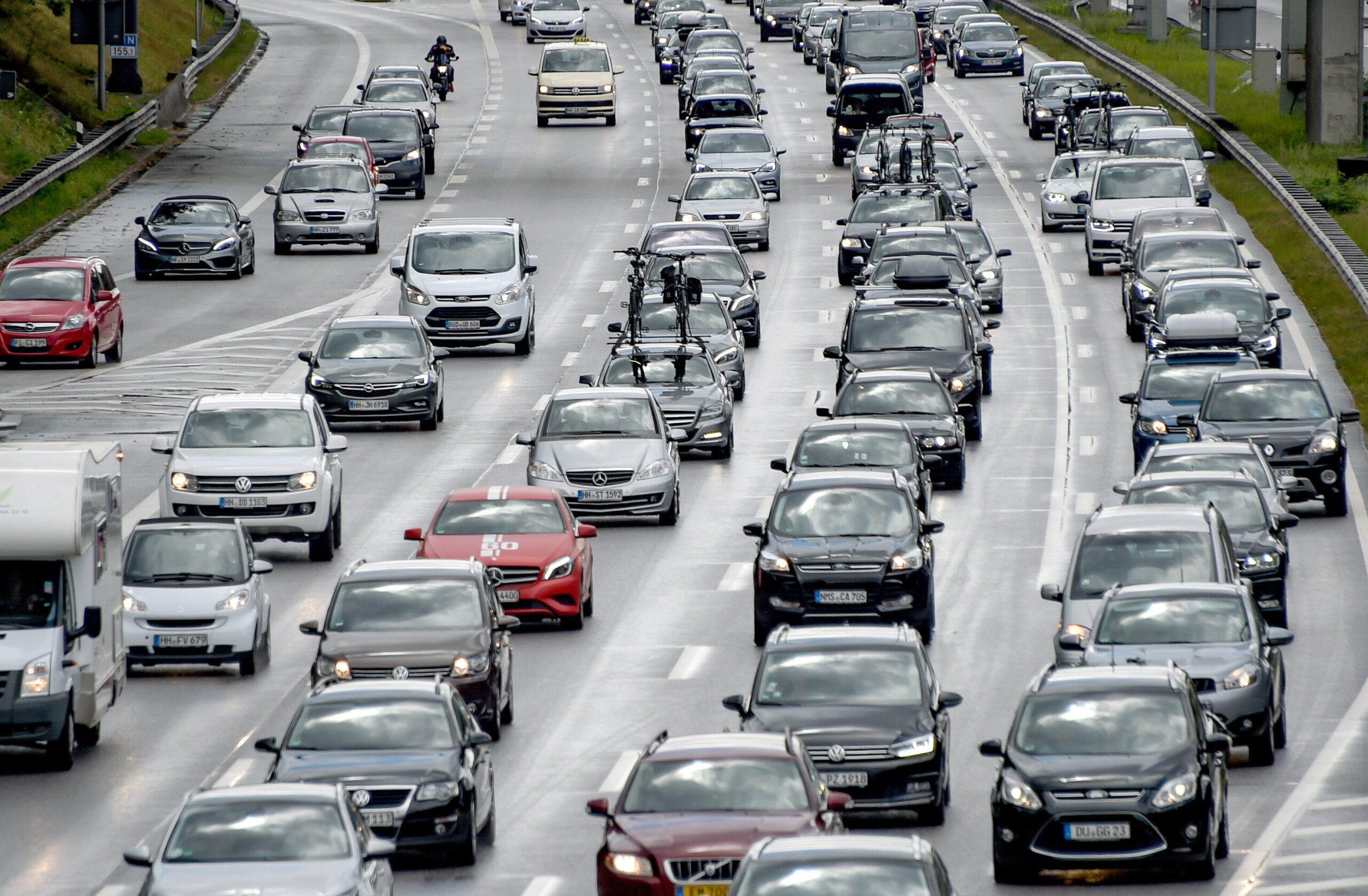 Stau auf der A7 (Symbolbild), das wird sich so schnell nicht ändern.
