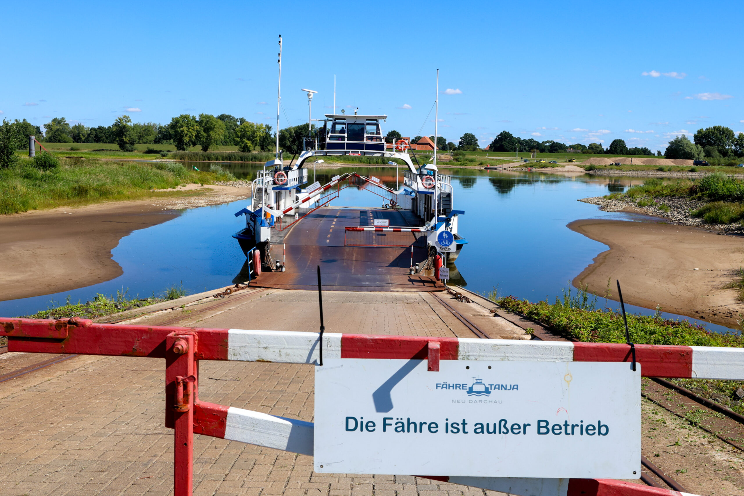 Elbfähre außer Dienst in Niedersachsen