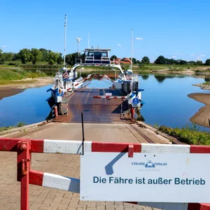 Elbfähre außer Dienst in Niedersachsen