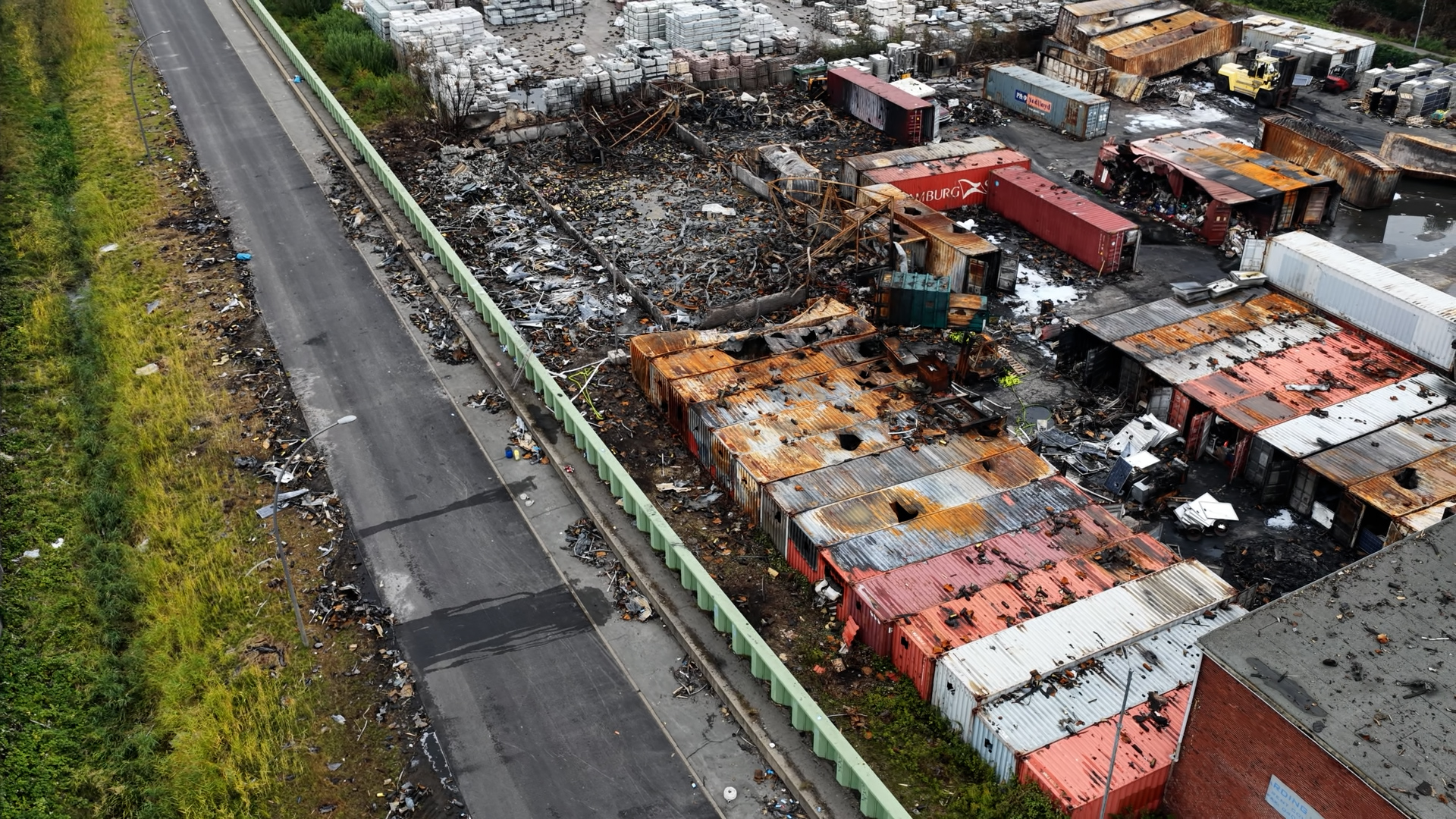 Die Feuerwehr konnte den Großbrand am Donnerstagnachmittag endgültig löschen.