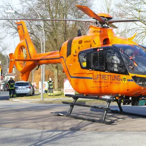 Ein Rettungshubschrauber im Einsatz (Symbolbild)