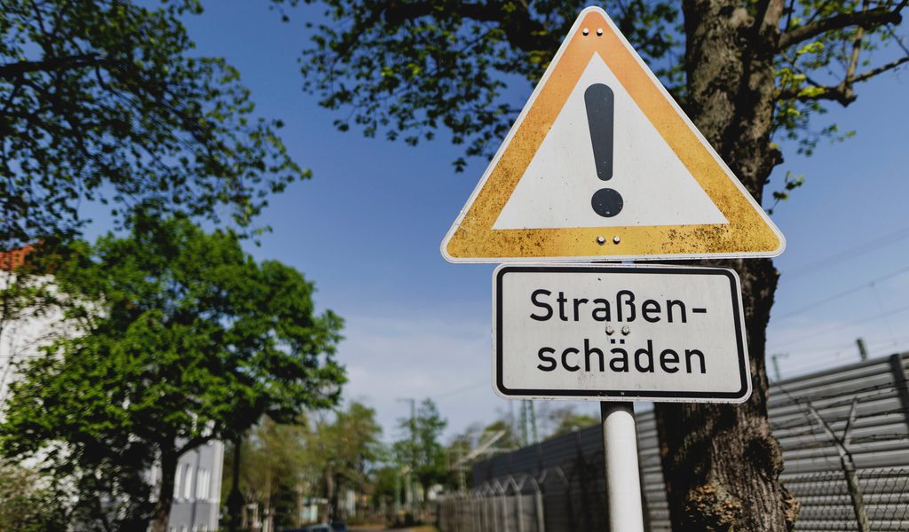 Fast-25-000-Kilometer-Viele-Fernstra-en-mit-Sch-den