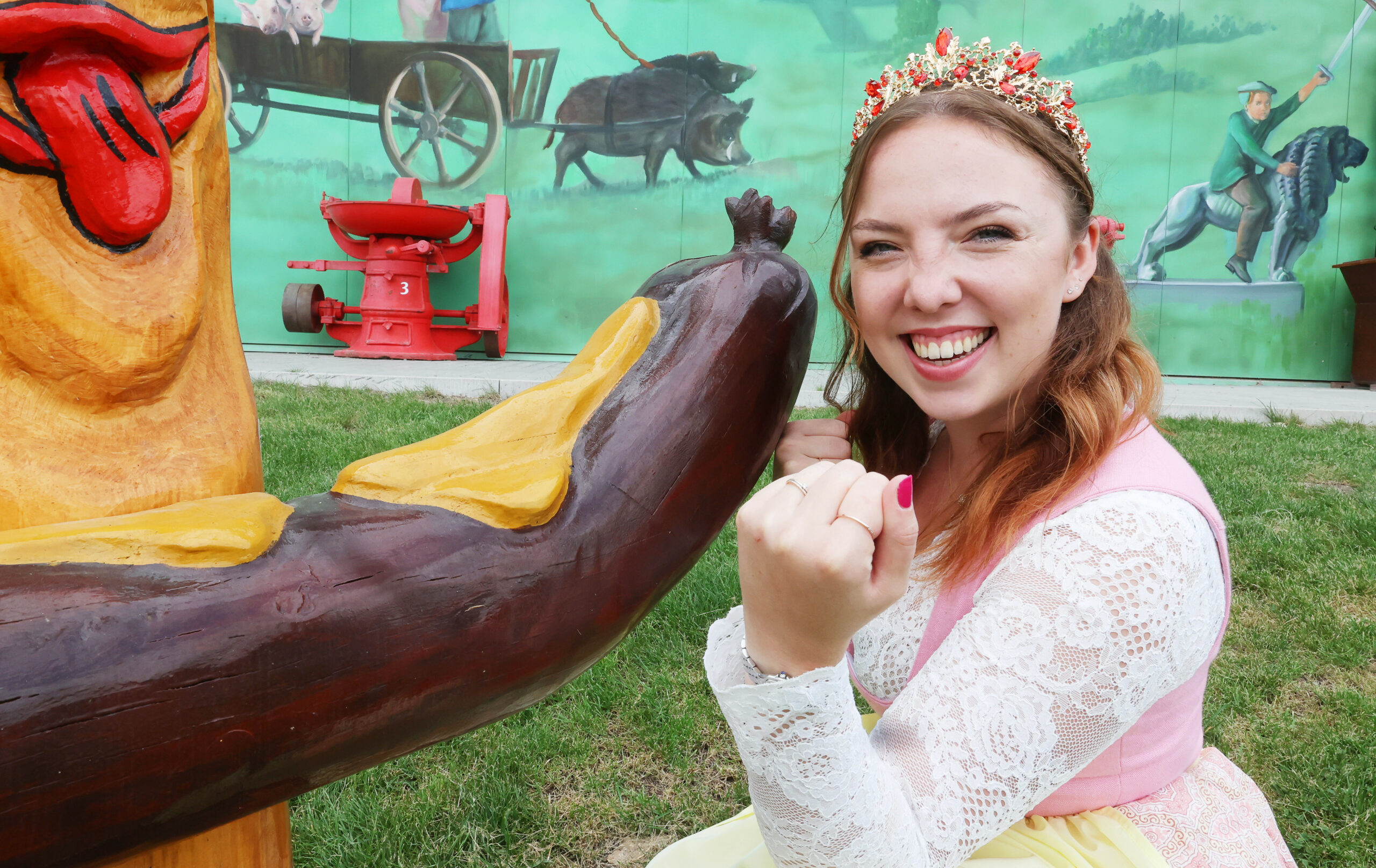 Die Nürnberger Gastronomin Sofia Hilleprandt hat das Museum zu dem Kampf um die Wurst mit Fäusten herausgefordert.