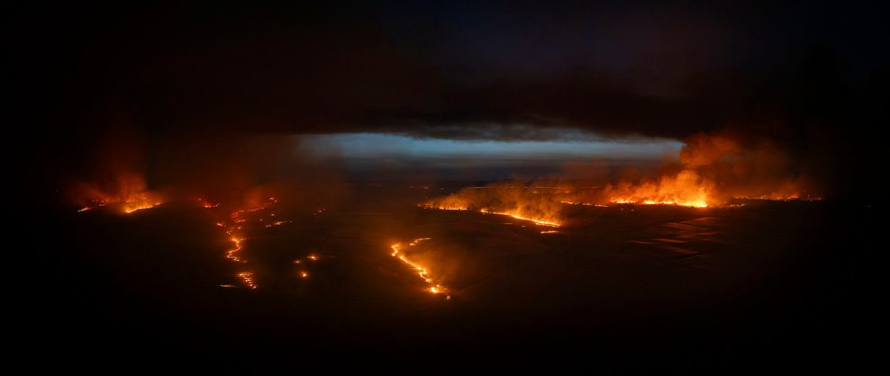 Blick auf den Waldbrand in Casar de Cáceres