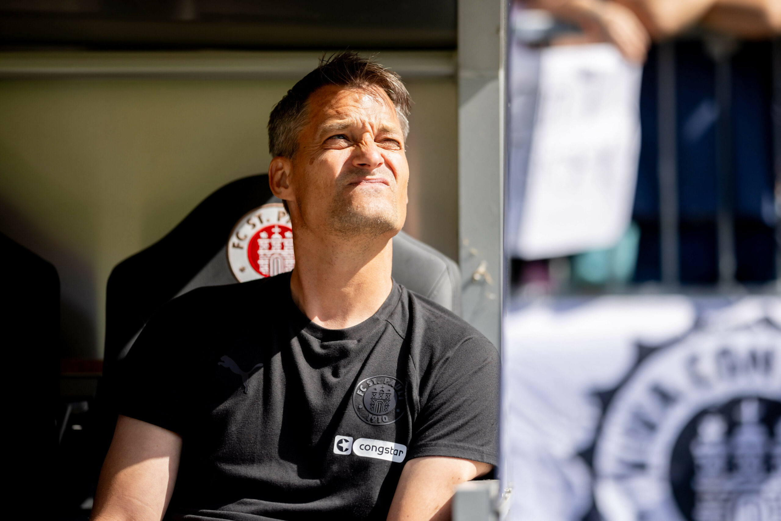 St. Pauli-Trainer Alexander Blessin im Spiel gegen Norderstedt