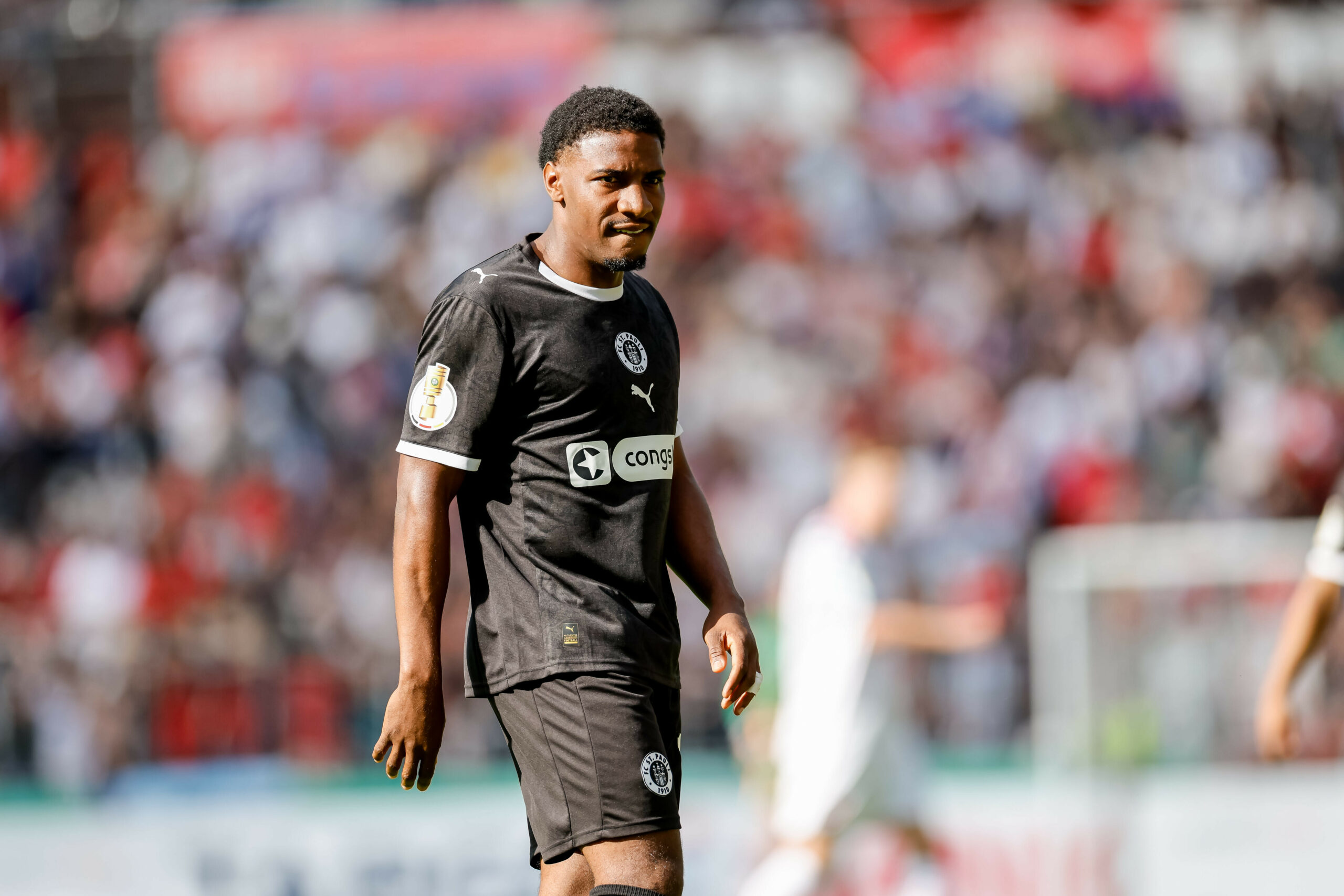Oladapo Afolayan im DFB-Pokalspiel gegen Norderstedt