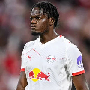 Castello Lukeba im Spiel gegen Bayern München