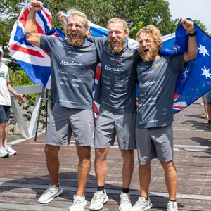 Die Brüder Ewan, Jamie und Lachlan Maclean