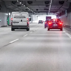 Die eingedeckelte Autobahn A7 in Höhe Schnelsen (Archivbild).