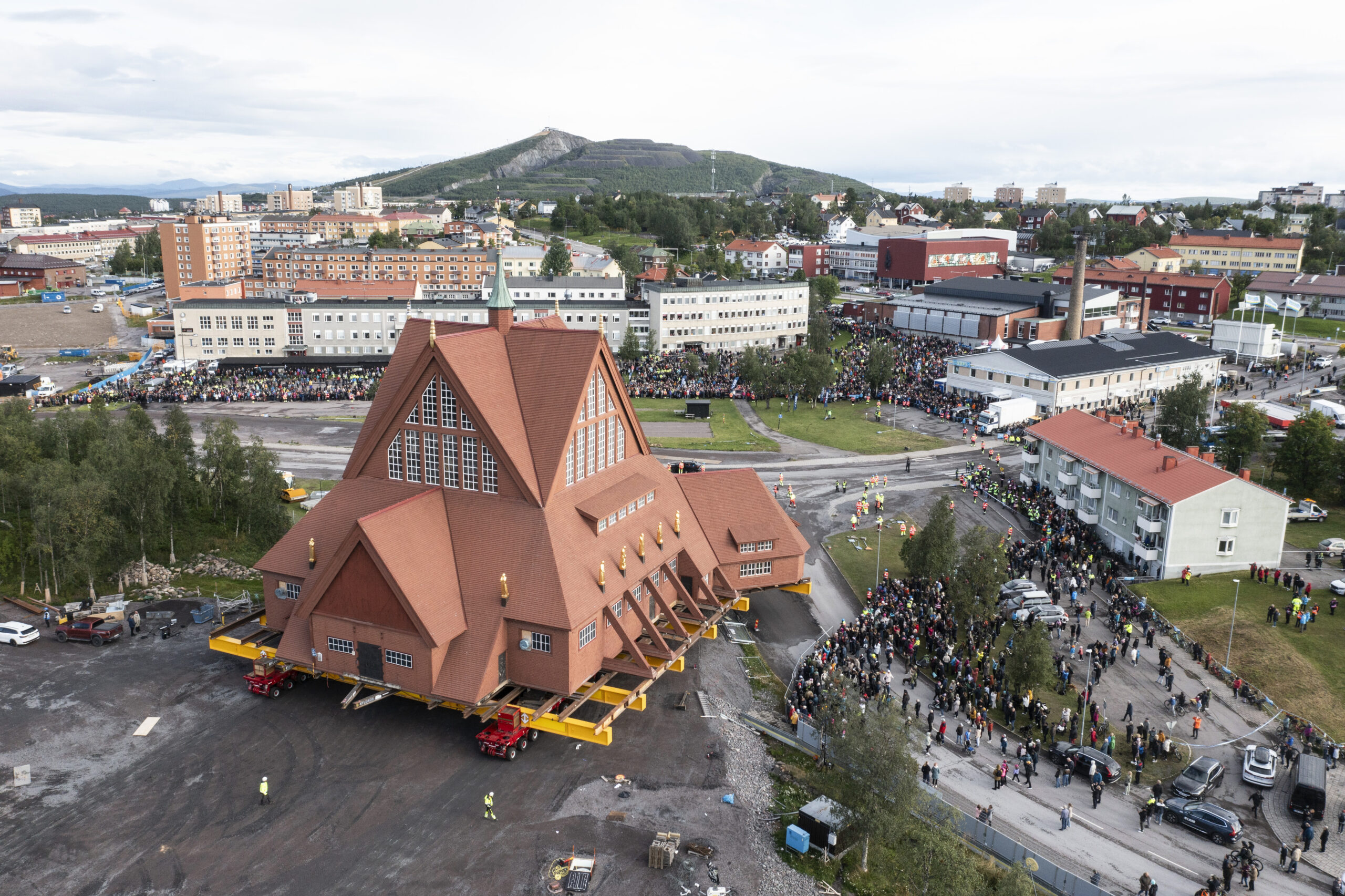 Die Kirche der schwedischen Stadt Kiruna zieht um – und zwar komplett.
