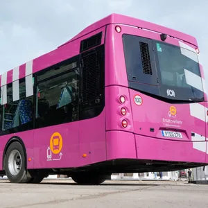 pinker Bus, Ersatzverkehr
