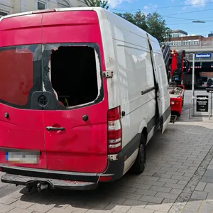 Der geklaute Transporter in der Alten Holstenstraße