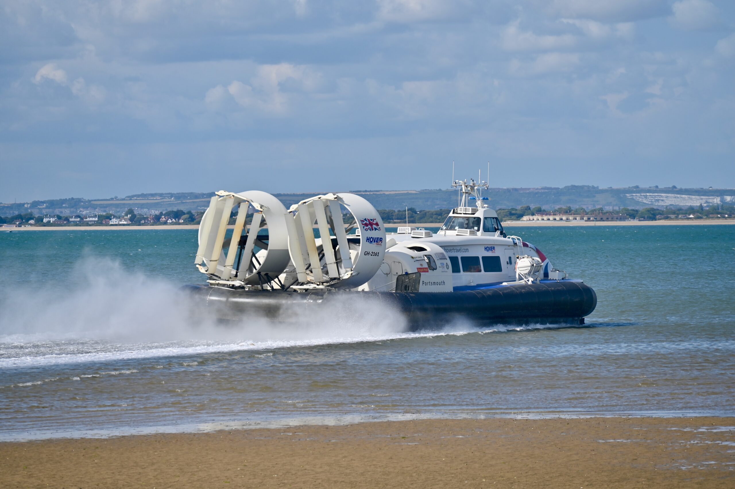 Boeing, Ufo oder doch eine Schiffsverbindung? Die Luftkissenboote vor der Isle of Wight