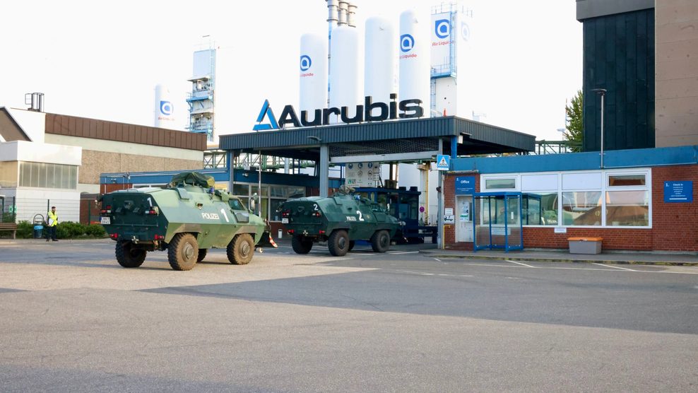 Panzerfahrzeuge der Polizei sollen zur Rettung von Menschen aus dem Gefahrenbereich eingesetzt werden.