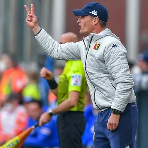 Alexander Blessin zeigte es an, aber es half nichts: Zwei Tore fehlten dem CFC Genua 2022 zum Derbysieg.