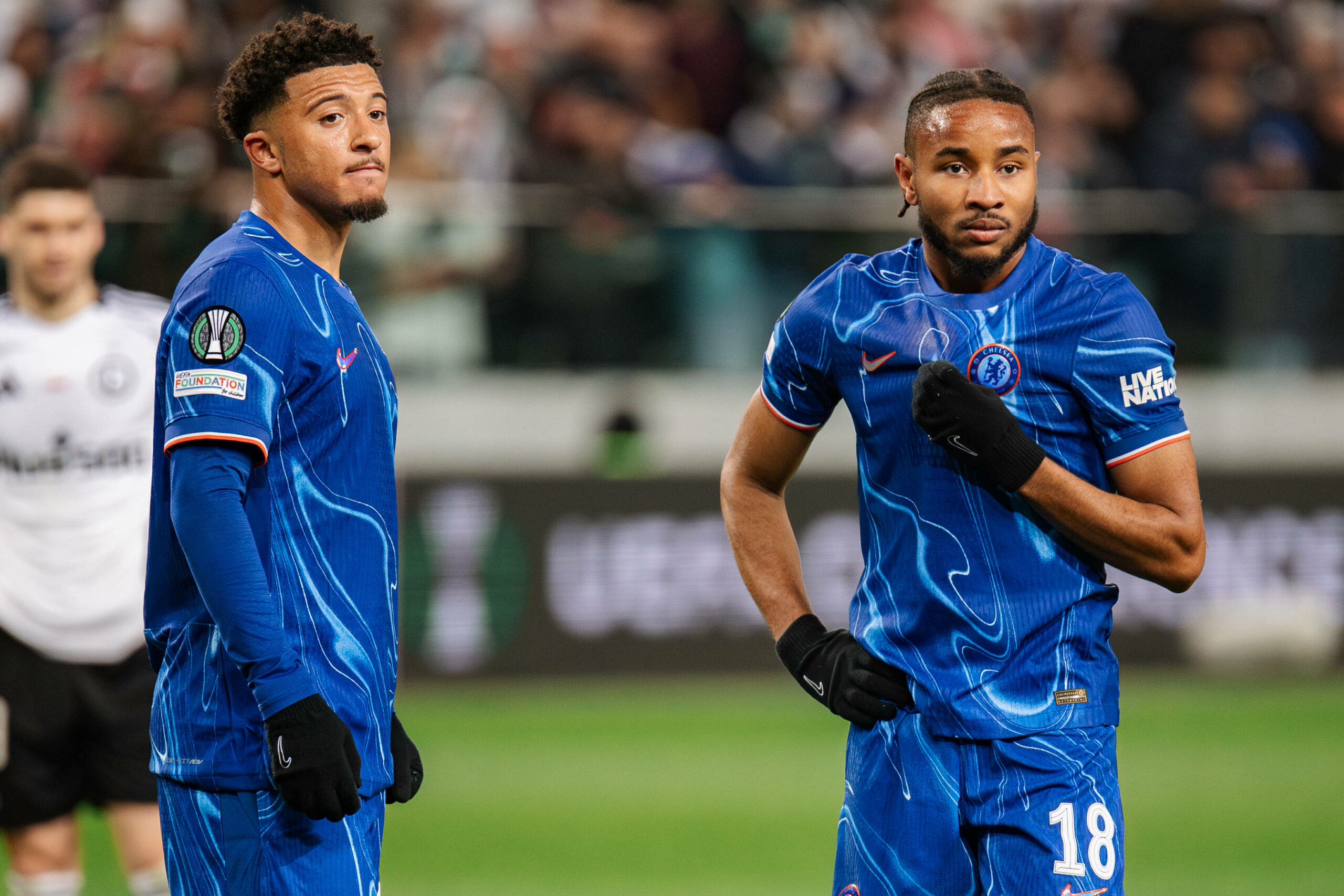 Jaden Sancho und Christopher Nkunku im Chelsea-Trikot