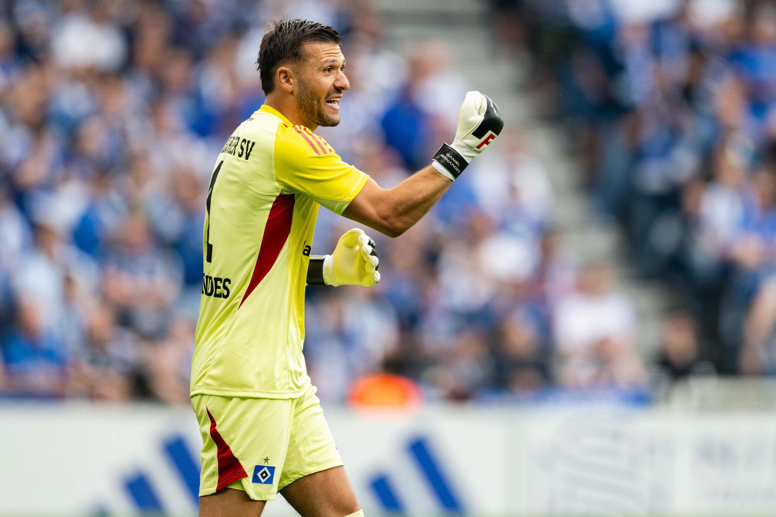 Daniel Heuer Fernandes ballt die Faust