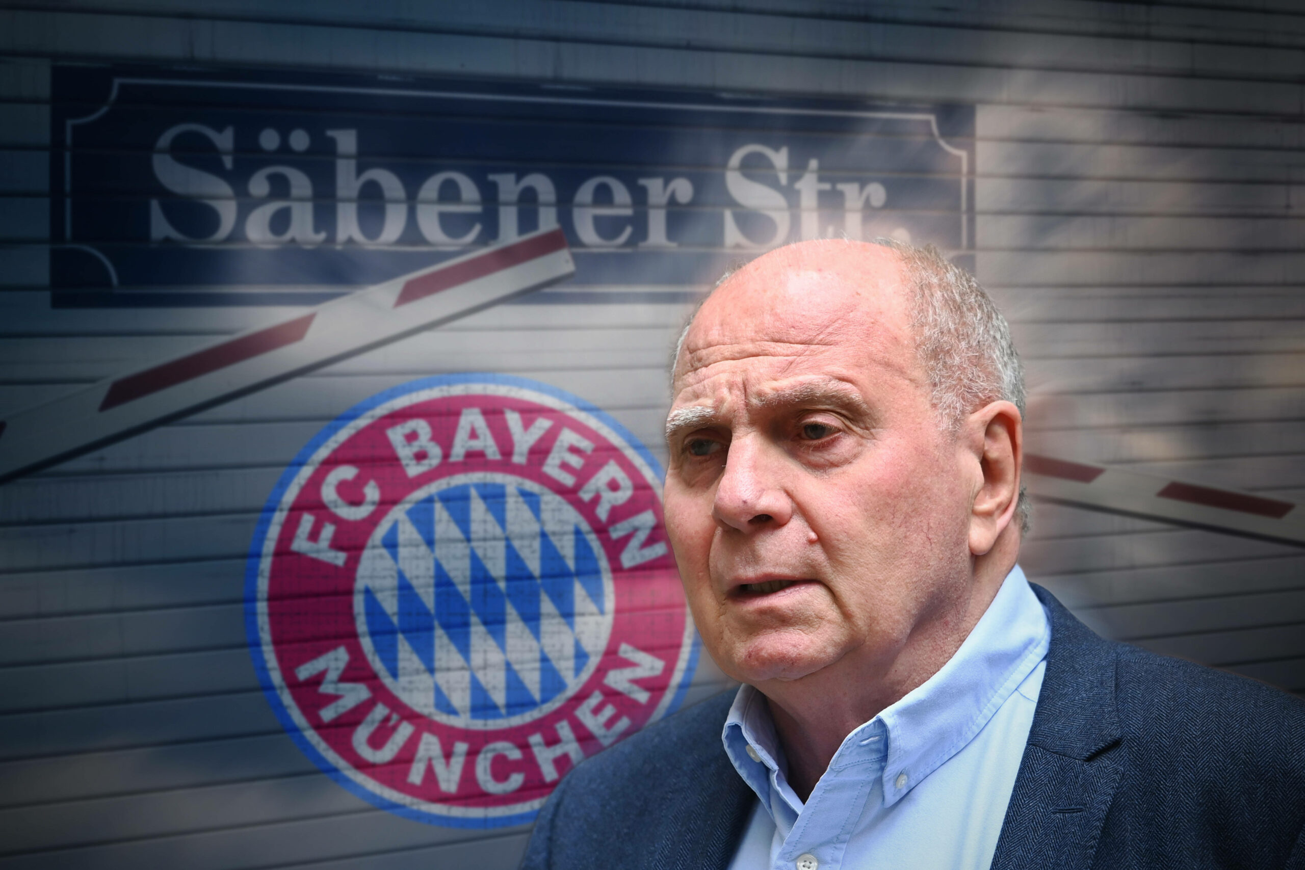 Uli Hoeneß neben dem Wappen der Bayern