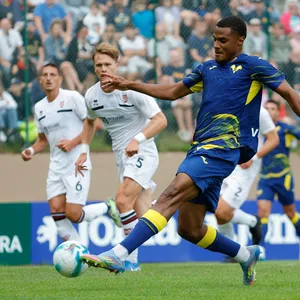 Amin Sarr bei einem Spiel von Hellas Verona