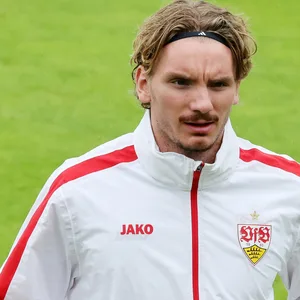 Nick Woltemade im Stuttgart-Trainingsanzug