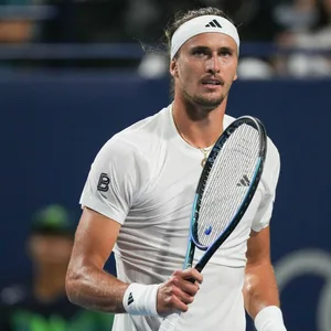 Alexander Zverev mit Schläger
