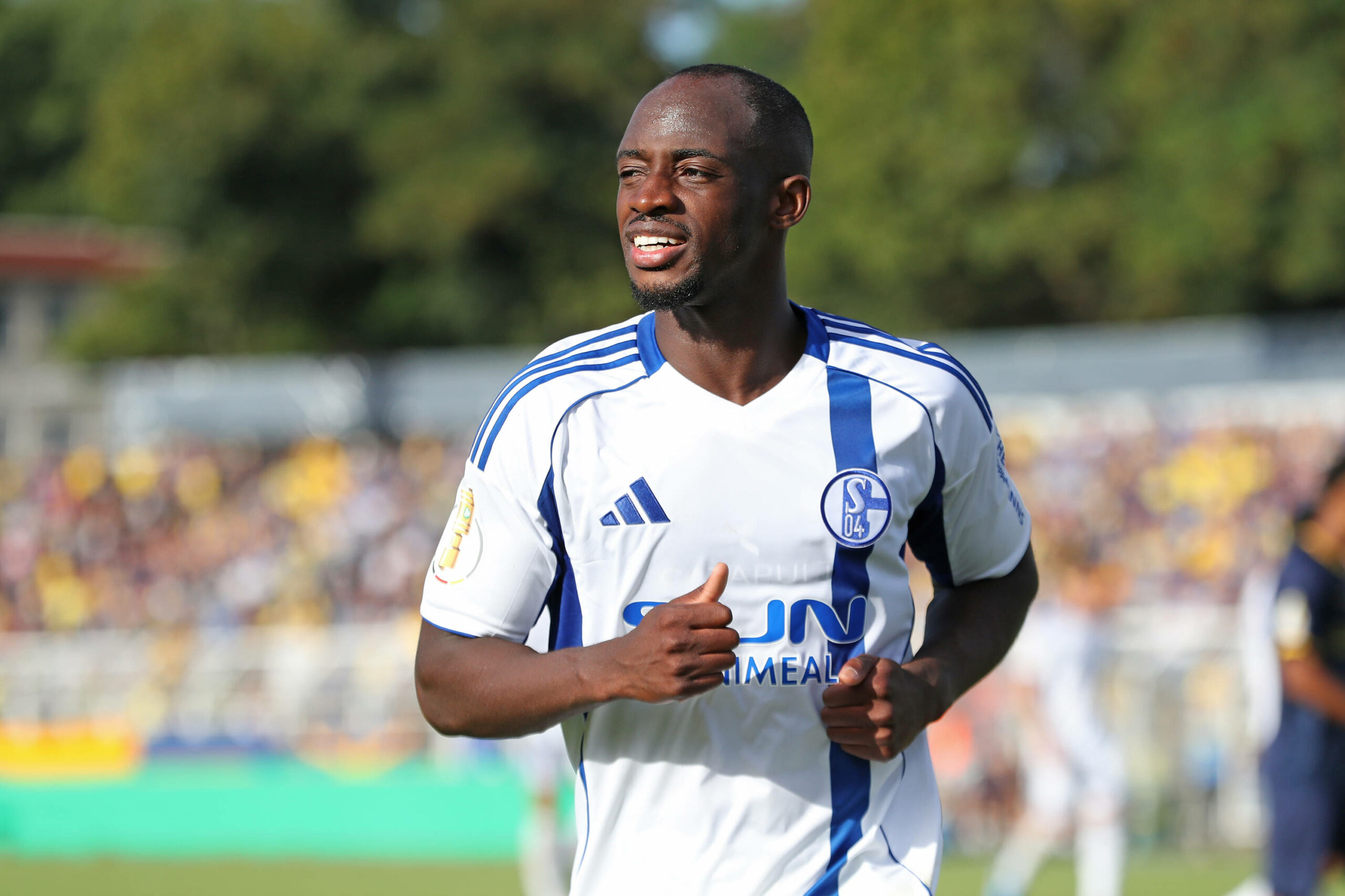 Christopher Antwi-Adjei im Schalke-Trikot