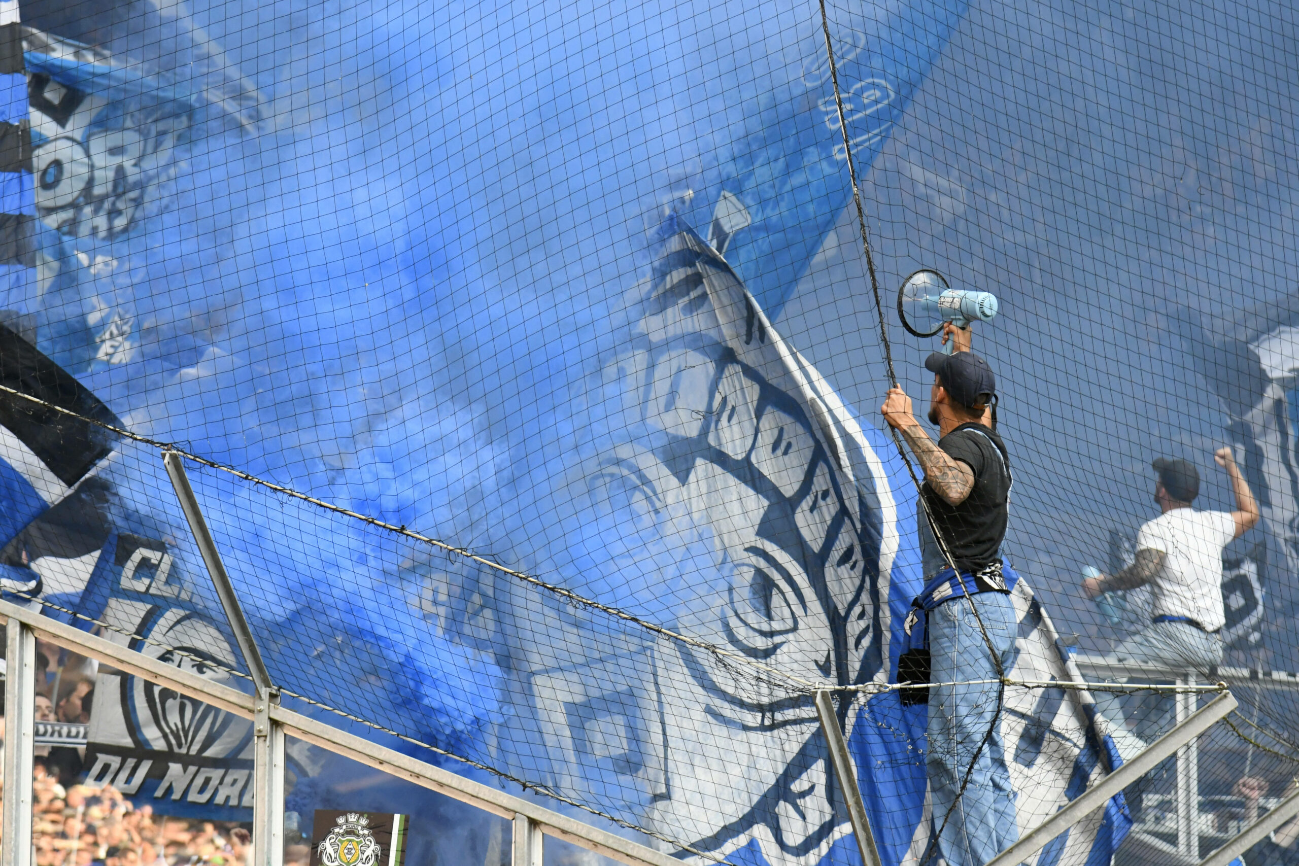 Der Punkt in Gladbach schmeckte den HSV-Fans – nun wollen sie den Sieg im Stadtduell bejubeln.