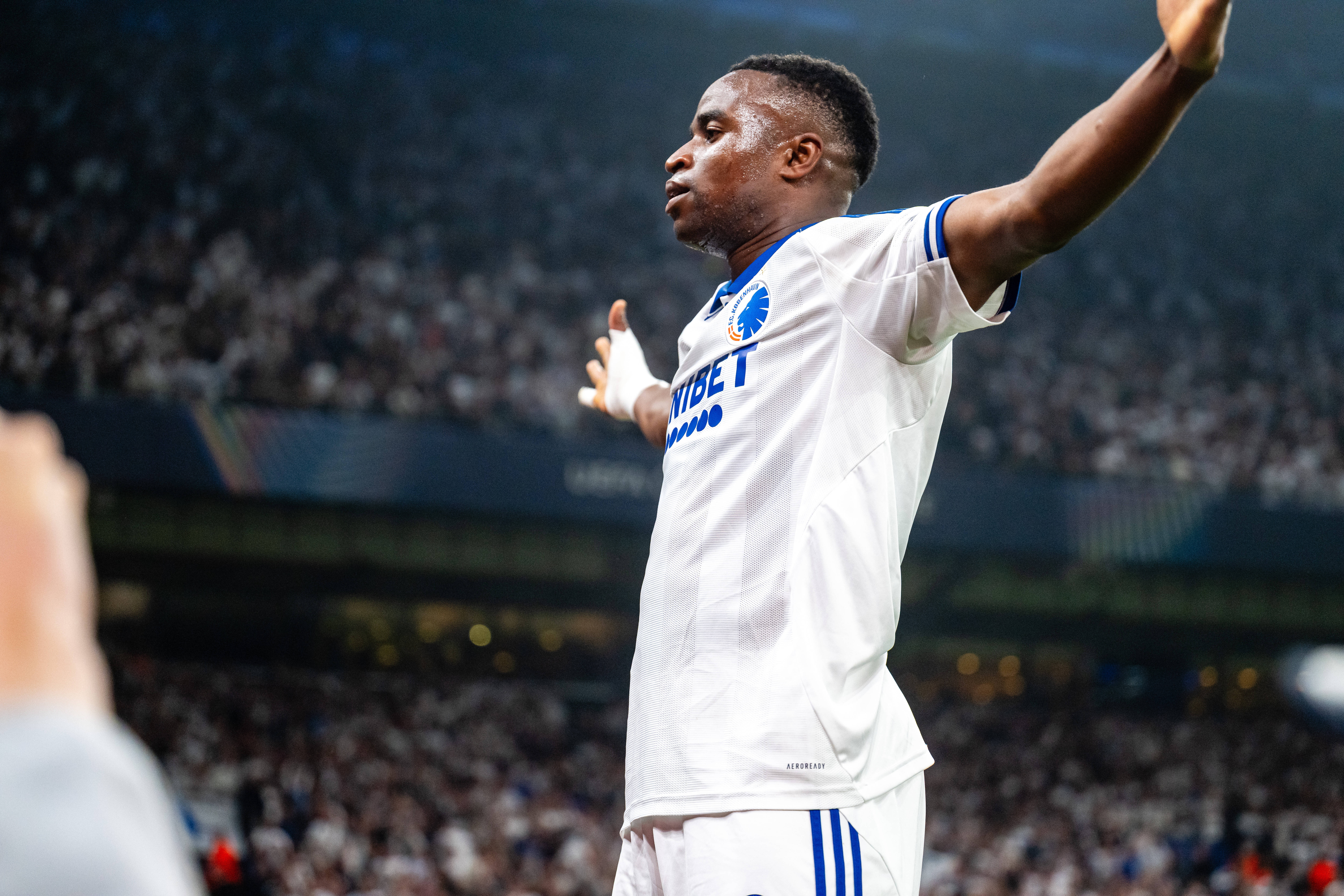 Youssoufa Moukoko jubelt